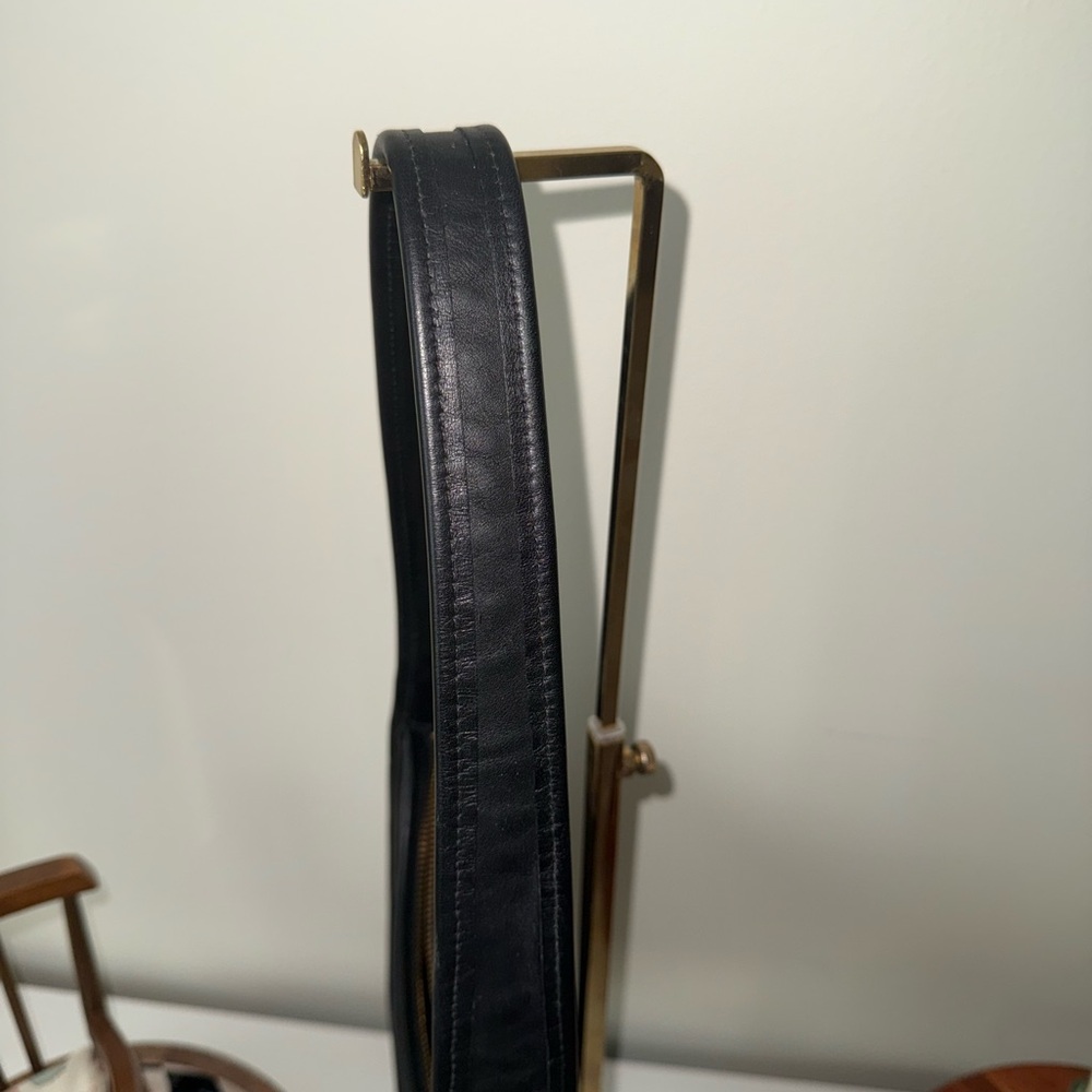 Vintage Coach Ergo 9020 in Black - Picture 5 of 9